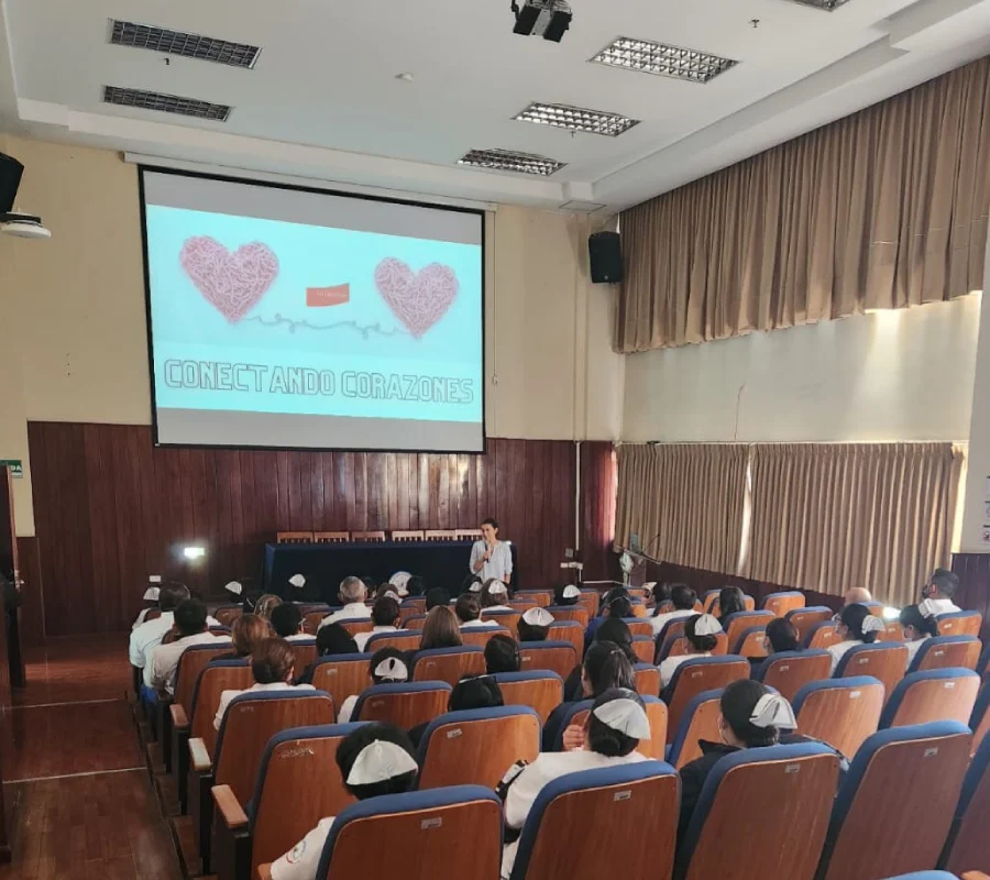 conectando corazones conferencia